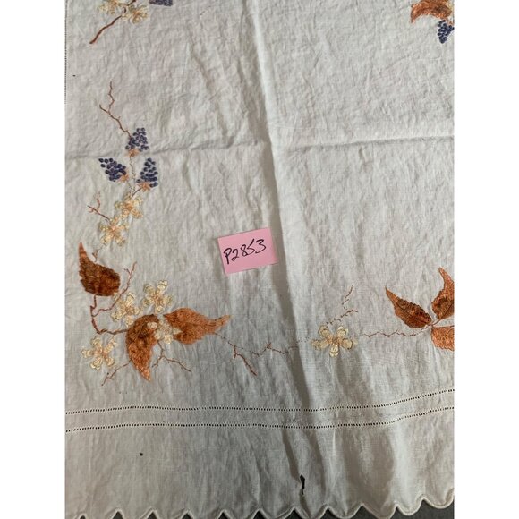 Vintage Embroidered Floral Linen Tablecloth Scalloped Edge 23"x23" - Picture 7 of 11